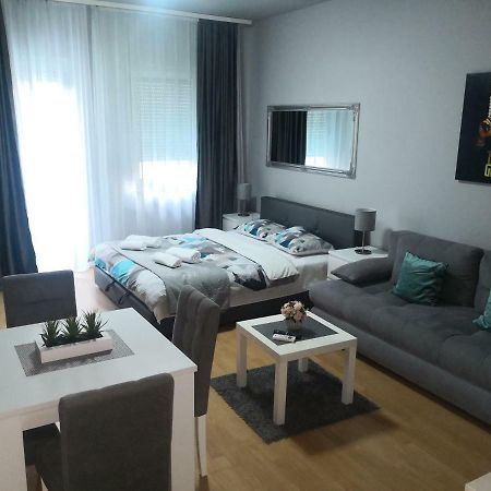 Contemporary Residence Ниш Экстерьер фото