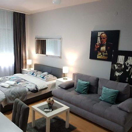 Contemporary Residence Ниш Экстерьер фото