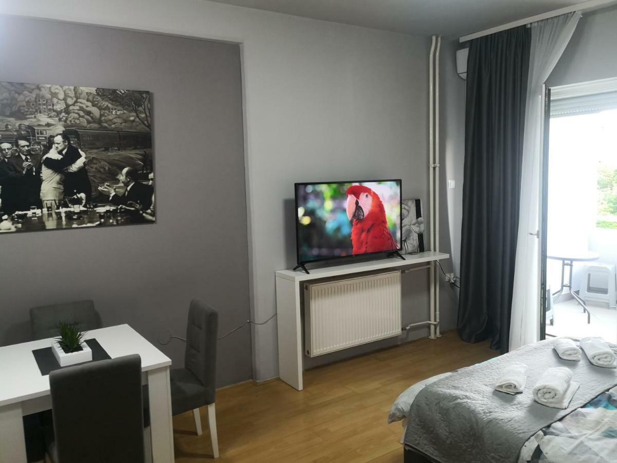 Contemporary Residence Ниш Экстерьер фото