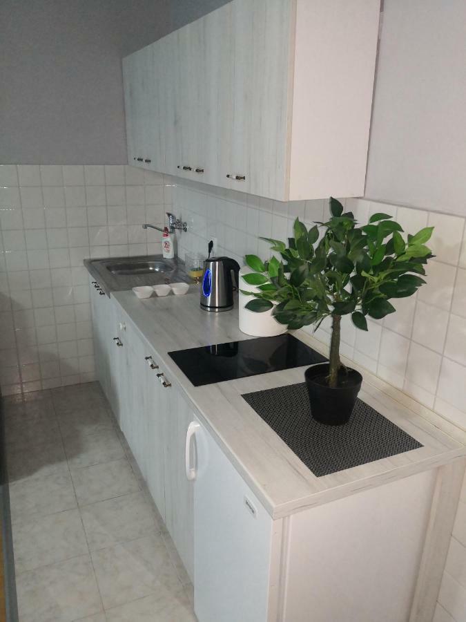 Contemporary Residence Ниш Экстерьер фото